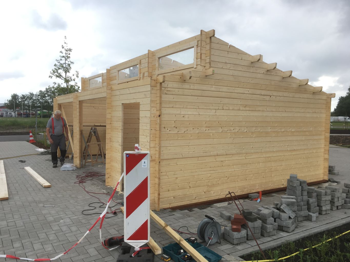 Carport Montage und Fertigstellung - Zukunft Emden - Bild 1